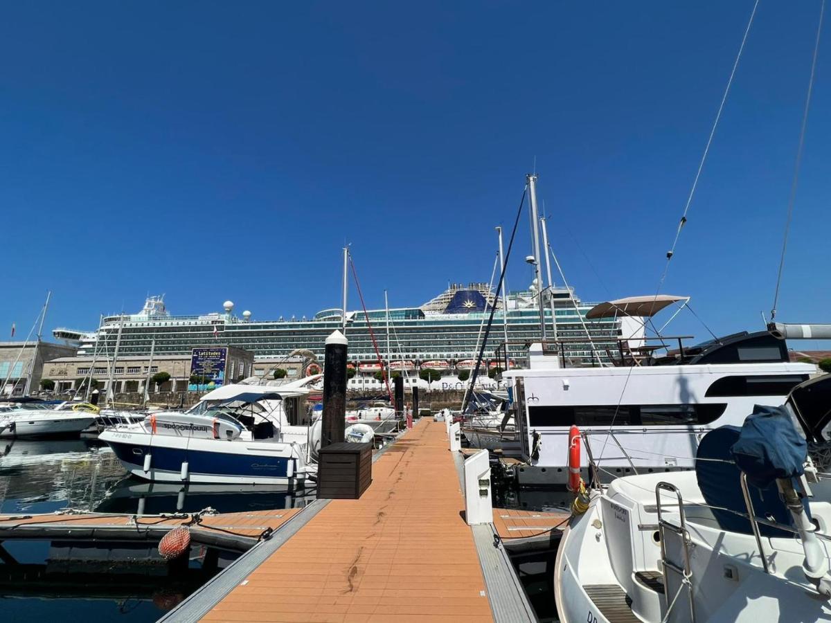 Casa Flotante En El Puerto De Vigo - Different Charter酒店 外观 照片
