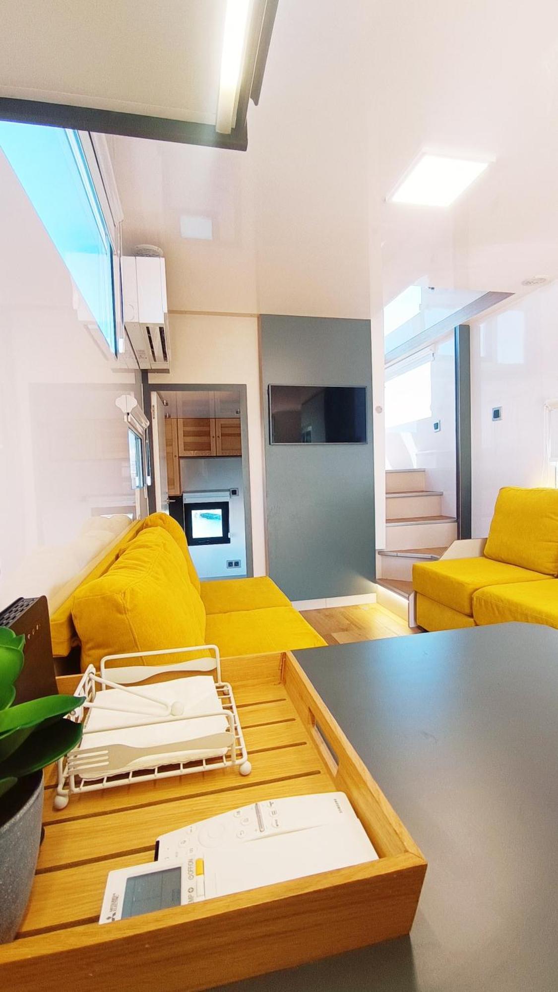 Casa Flotante En El Puerto De Vigo - Different Charter酒店 外观 照片